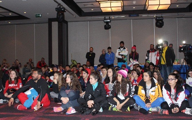 Dünyaca Ünlü Kayakçı Marco Buechel Genç Sporculara Tecrübelerini Anlattı
