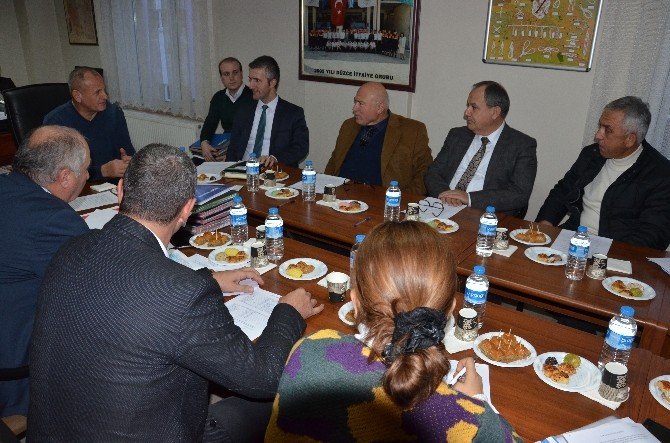 Düzce Belediyesi İlk Kar Sınavını Başarıyla Atlattı