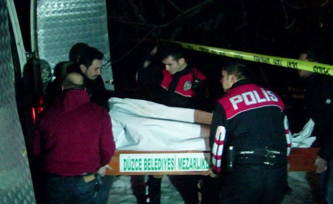 Düzce’de 3 Kişi Vahşice Öldürülmüş Halde Bulundu