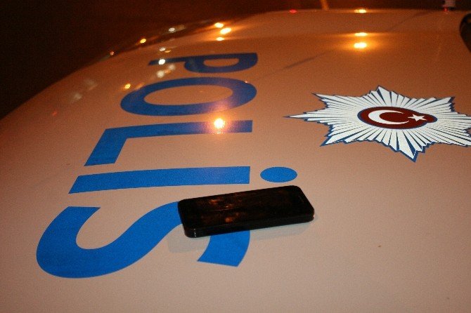 Unutulan Cep Telefonu Polisi Alarma Geçirdi