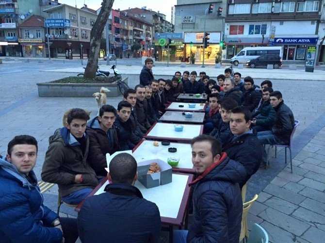 Düzce’de Gençler Sabah Namazında Buluştu