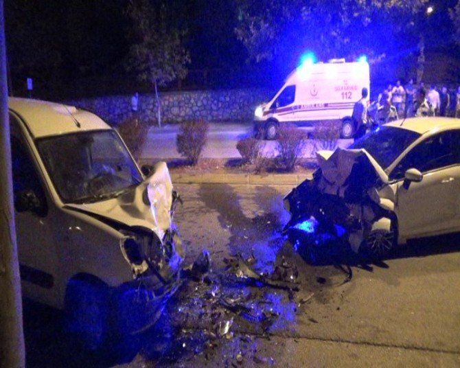 Düzce’de Trafik Kazası: 5 Yaralı