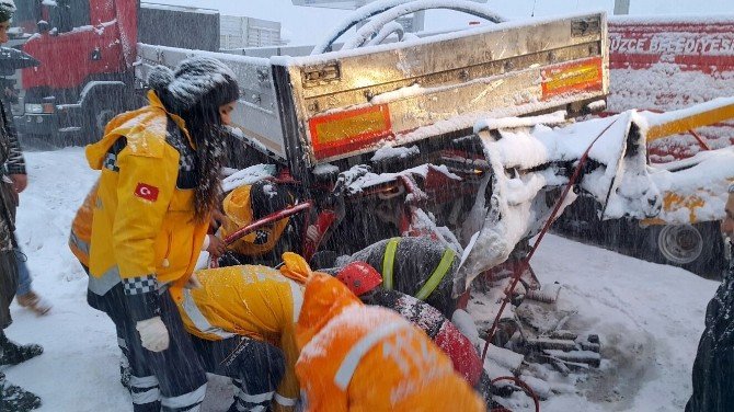 Düzce’de Zincirleme Trafik Kazası: 7 Yaralı