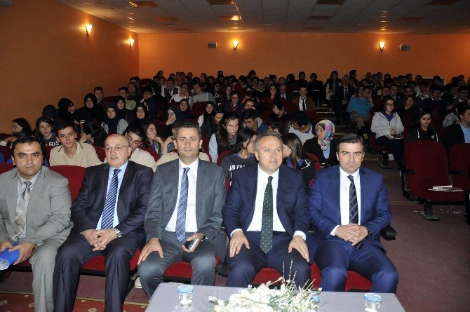 400 Öğrenci Arasında Doktor, Vali Ve Kaymakam Olmak İsteyen Çıkmadı