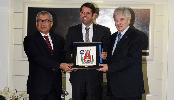 Alman Bakan Ebso’yu Ziyaret Etti