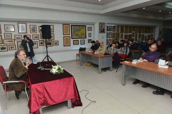 Murat Belge: “Kitap Eskimeye Başladı”