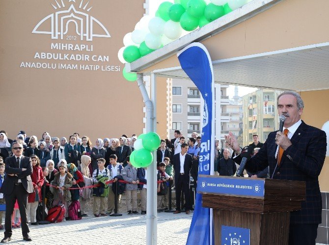 Büyükşehir İle Okullarda Kalite Yükseliyor