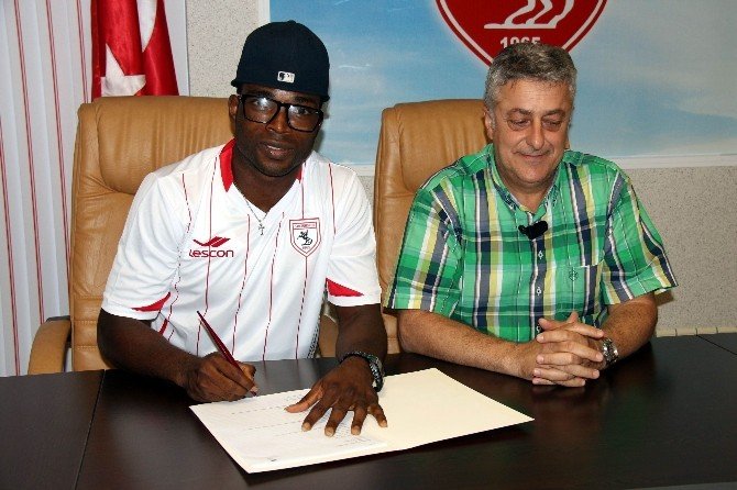 Samsunspor Ekigho İle Sözleşme İmzaladı