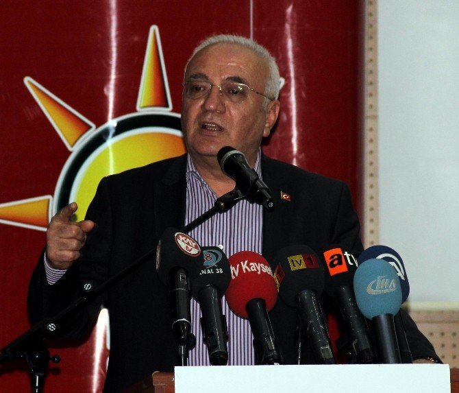 Bakan Elitaş: “Onların İnleri Başlarına Yıkılana Kadar, Başları Ezilene Kadar Mücadele Devam Edecek”