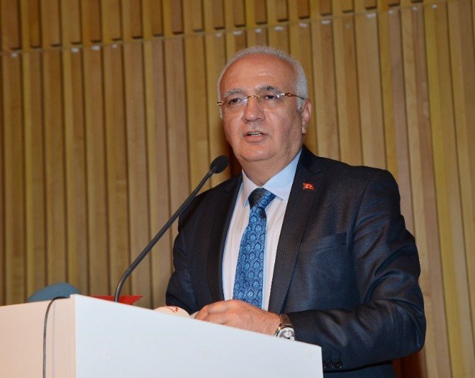 Bakan Elitaş: “Rusya Kendi Halkına İşkence Ve Zulüm Yapıyor”
