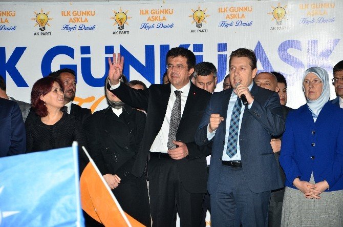 Bakan Zeybekci, Ak Parti’nin Zaferini Zeybek Oynayarak Kutladı