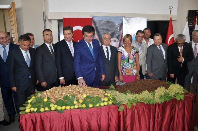 Nihat Zeybekci İzmir’de