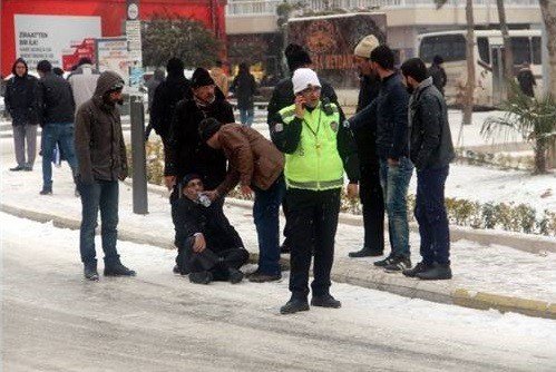Elazığ’da Buzda Düşen 340 Kişi Hastanelik Oldu