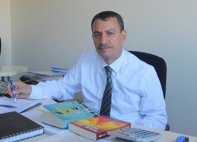 Ailesini Kaybettiği Depremin Romanını Yazdı