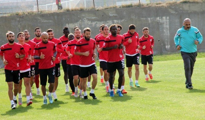 Lider Elazığspor, Karşıyaka’dan 3 Puanla Dönmek İstiyor