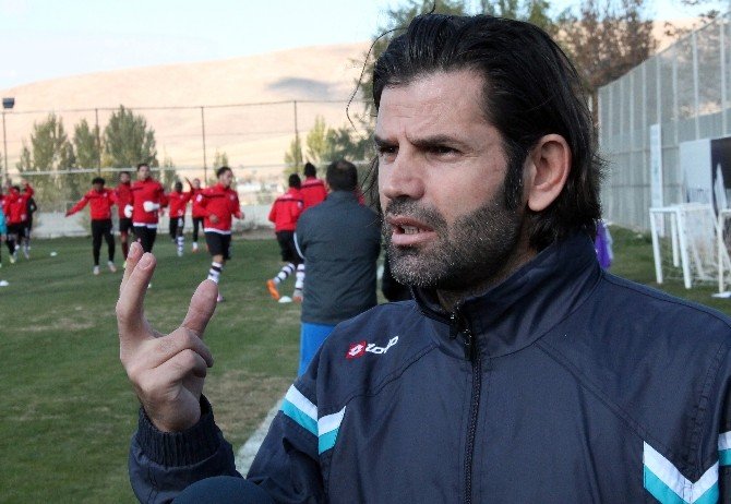 İbrahim Üzülmez: "Elazığspor’un Hedefi Zirve Olacaktır"