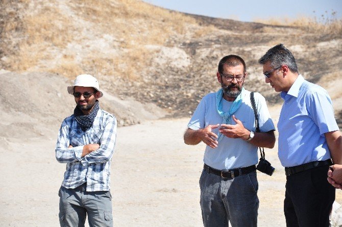 Karahüyük’teki Kazı Çalışmaları 68 Yıl Sonra Yeniden Başladı