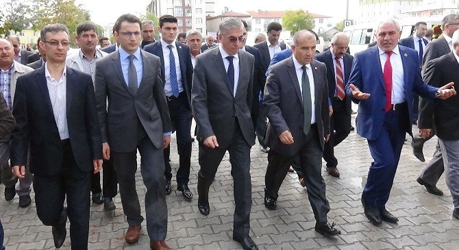 Enerji Ve Tabii Kaynaklar Bakanı Ali Rıza Alaboyun:
