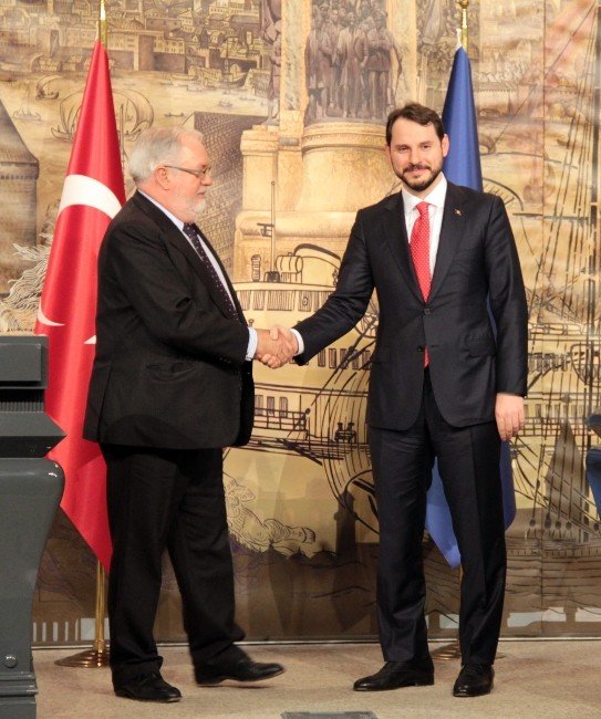 Enerji Bakanı Albayrak: "Ab İle Enerji Faslı’nın Açılması İçin Tekrardan Süreci Başlattık"