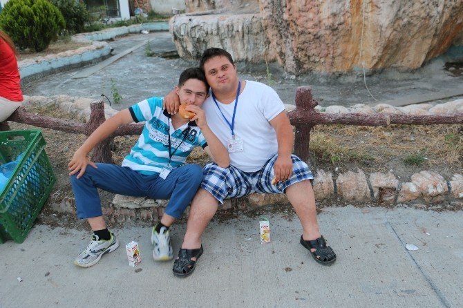 Engelsiz Tatil Yüzleri Güldürdü