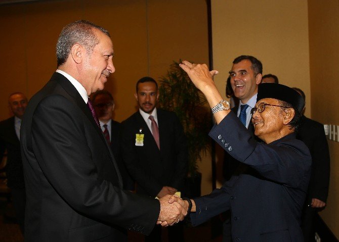 Erdoğan, Endonezya 3. Cumhurbaşkanı Habibie’yi Kabul Etti