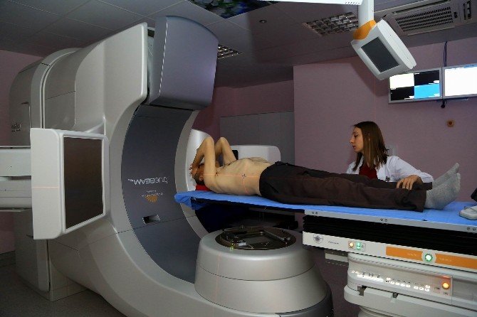 Erciyes Üniversitesi Tıp Fakültesi Hastanesi Radyoterapide En Donanımlı Kamu Hastanesine Dönüştü