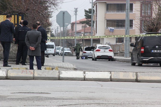 Askeri Lojman Önünde Şüpheli Araç Paniği
