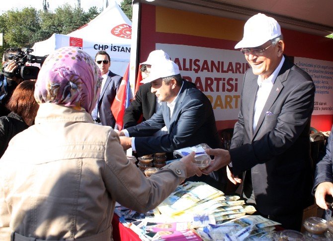 Volkan Bozkır: “İktidara Talip Olan Tek Parti Ak Parti’dir”