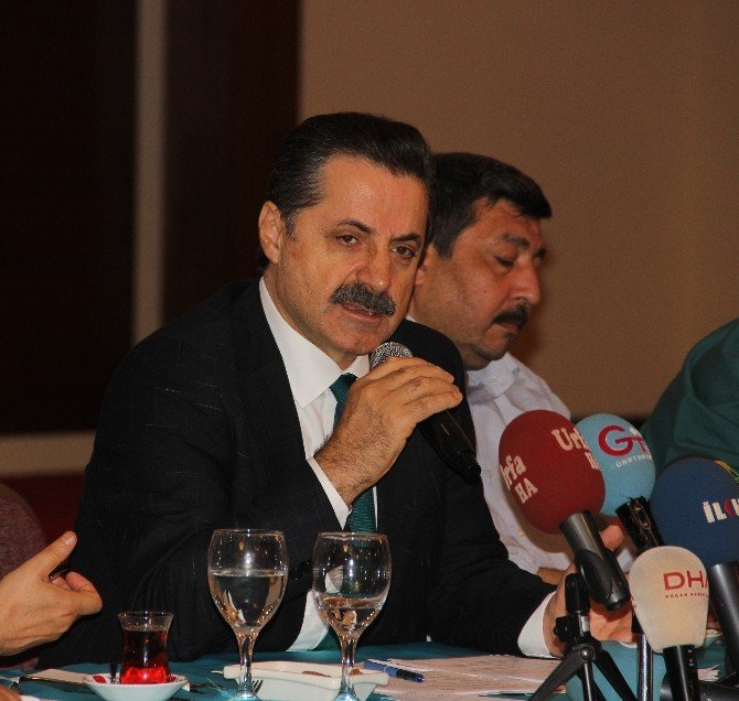 Faruk Çelik Taşeron İşçilere Müjdeyi Verdi