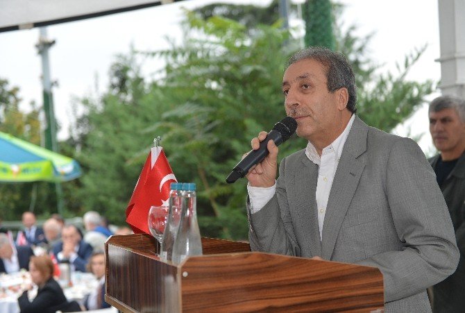 Mehdi Eker: “ Kürt Meselesini, Türk Sorunu Yaratmadan Çözmeliyiz”