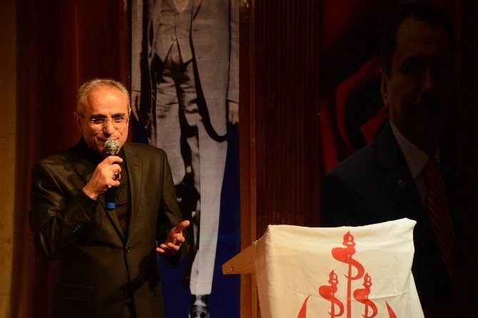 Eski Kültür Ve Turizm Bakanı Yalçın Topçu;