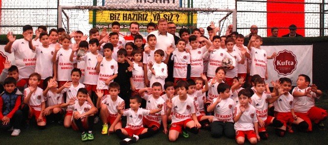 Biga’da Tanju Çolak Futbol Akademisi Açıldı