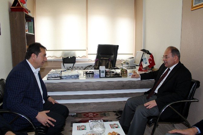 Recep Akdağ’dan İha’ya Ziyaret