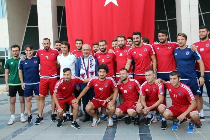 Lütfi Elvan, Mersin İdmanyurdu’nu Ziyaret Etti