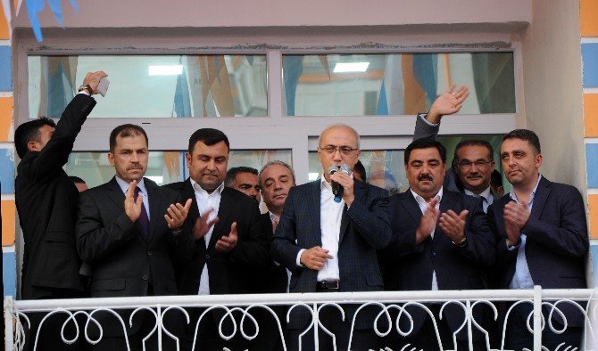 Eski Bakan Lütfi Elvan: “Türkiye 1 Kasımla Yeniden İstikrara Kavuştu”