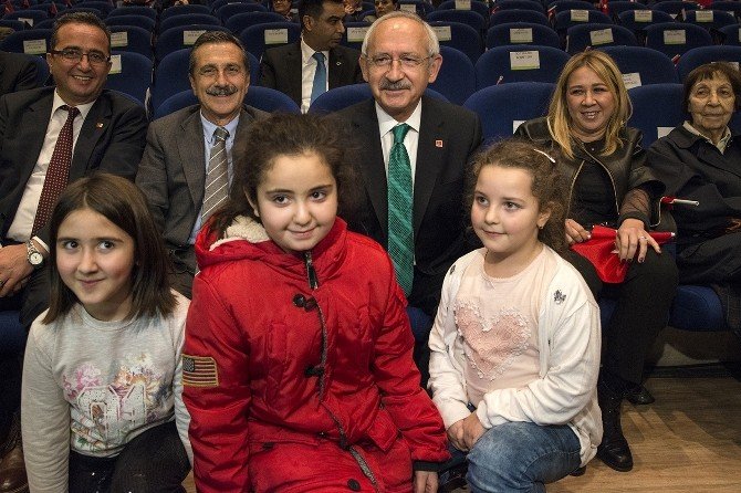 Çocuklardan Çocuk İşçilere Yardım Konseri