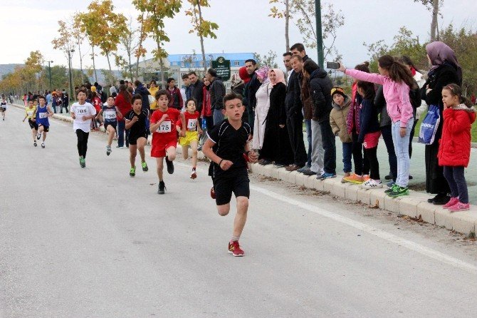 Eskişehir’de Cumhuriyet Kupası Atletizm Kros Müsabakaları