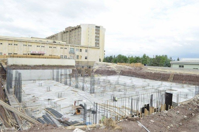 Esogü, Yoğun Bakım Hastanesi İle Büyüyor