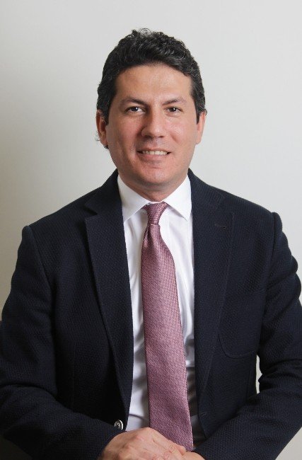 Göz Çevresi Estetiğinde Lazerli Çözüm