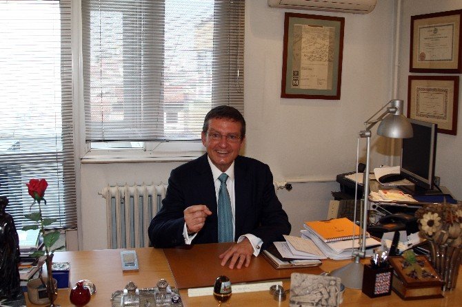 Nefertiti Yöntemiyle Daima Güzel Görünün