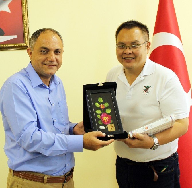 Singapur, 16 Bin Orkideyle Geliyor