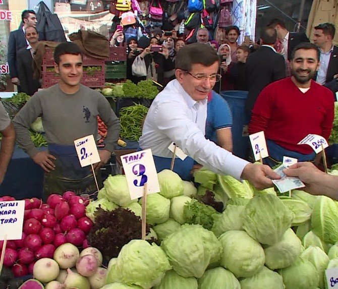 Başbakan Ahmet Davutoğlu Pazarcı Oldu