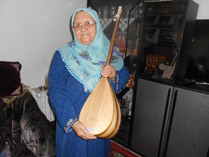 72 Yaşındaki Gurbetçi Ozanlığa Adım Attı