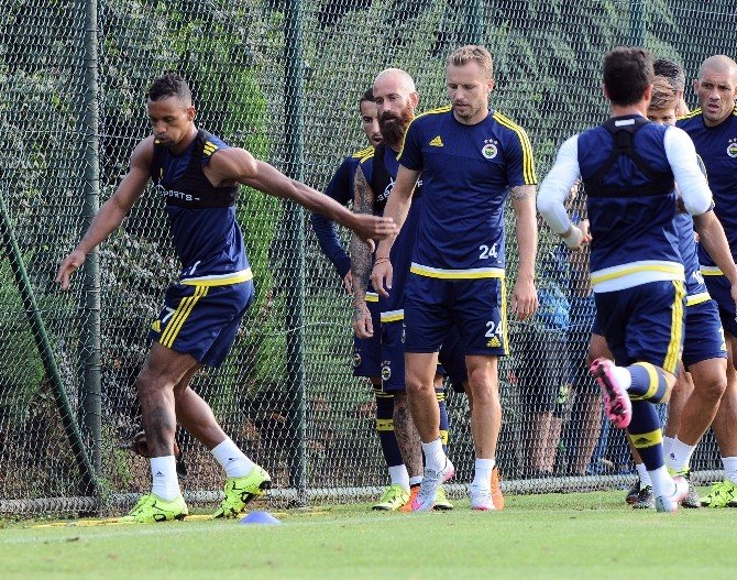 Fenerbahçe, Kasımpaşa Maçı Hazırlıklarını Sürdürüyor