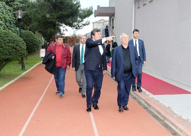 Aziz Yıldırım’dan İlk Adım