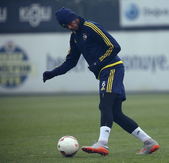Fenerbahçe’de İkinci Yarı Hazırlıkları Sürüyor