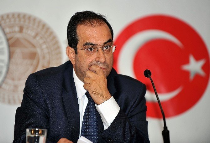 Mosturoğlu: "Tff, Halis Özkahya İle Yollarını Ayırmalı"