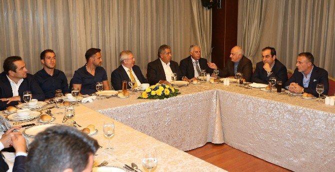 Fenerbahçeli Oyunculardan Yıldırım’a Galibiyet Sözü