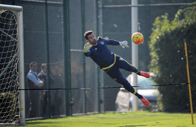 Fenerbahçe’de Hazırlıklar Sürüyor