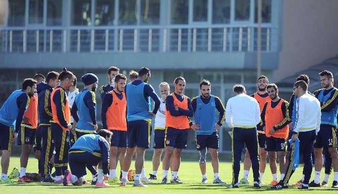 Fenerbahçe’de Markovic Ve Ribeiro Takımla Çalıştı